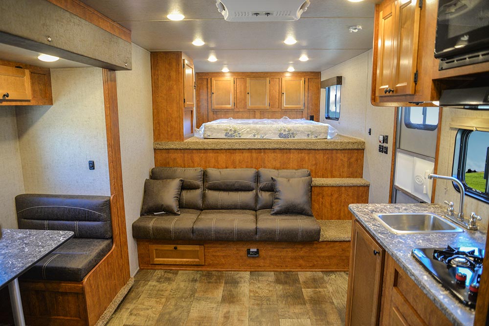 Living space in Patriot SP8X13SSR | SMC Trailers